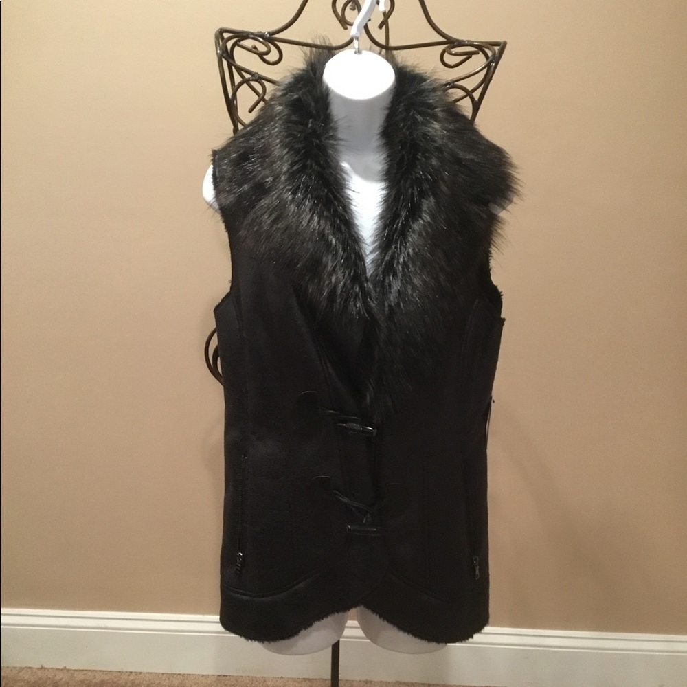 GUESS VEST - Picture 13 of 13
